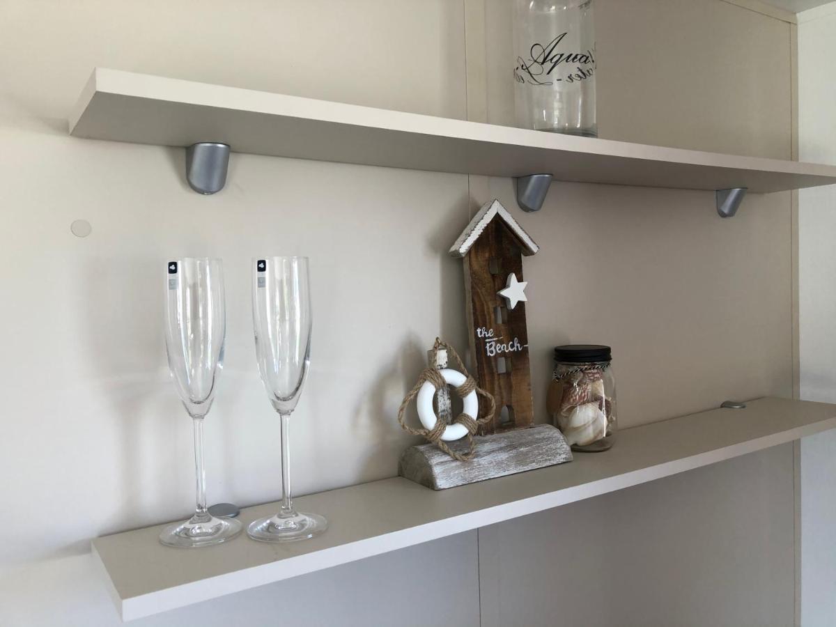 Chalet Enjoy Oostkapelle Bagian luar foto
