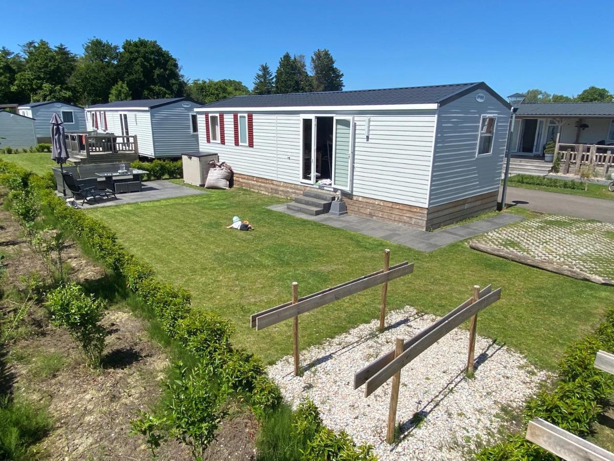 Chalet Enjoy Oostkapelle Bagian luar foto
